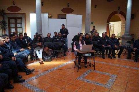 Ayuntamiento profesionaliza su policía para brindar mayor seguridad imagen 1