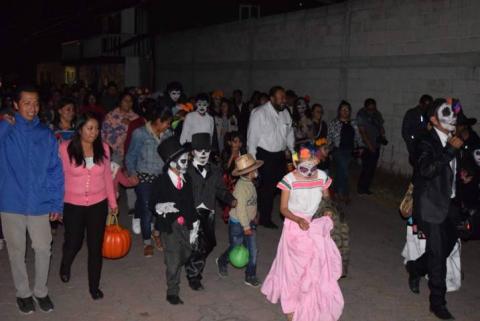 Badillo Jaramillo encabezo 2do desfile Macabro en el Día de Muertos imagen 3