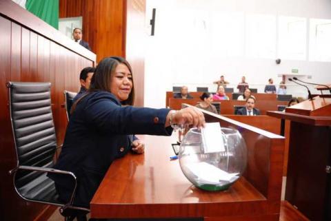 Eligen legisladores a integrantes de la Mesa Directiva para el primer periodo ordinario del segundo año de ejercicio legal