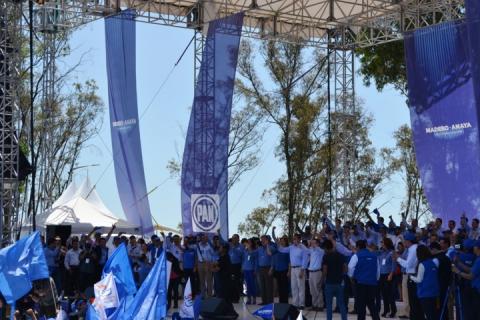 Arriban más de 5 mil militantes del albiazul con Madero imagen 11