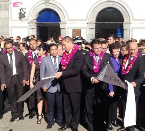 Asiste edil de Tlaltelulco junto con el Gobernador Moreno Valle a la toma de protesta del Ayuntamiento de Zacatlán imagen 4