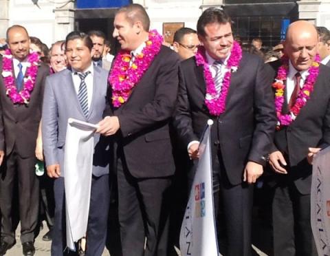 Asiste edil de Tlaltelulco junto con el Gobernador Moreno Valle a la toma de protesta del Ayuntamiento de Zacatlán imagen 1