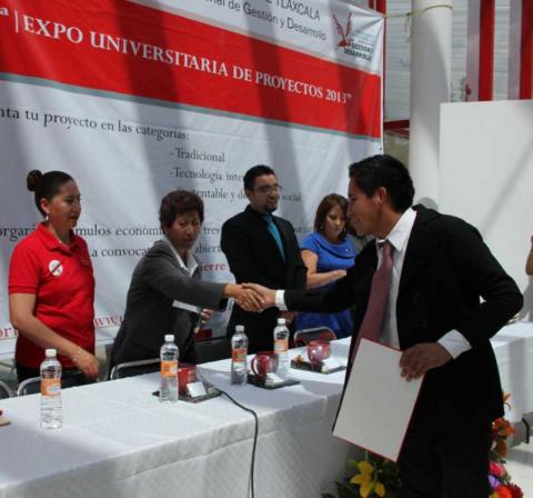 Realizó la UAT “Primera Expo Universitaria de Proyectos 2013” imagen 2
