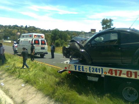 Volcadura en la carretera a Apizaco genera congestionamiento vehicular imagen 2
