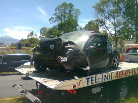 Volcadura en la carretera a Apizaco genera congestionamiento vehicular imagen 1