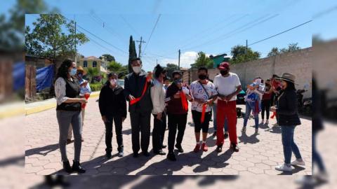 Ya operan botones de pánico en Papalotla; entregan dos pavimentaciones más imagen 3