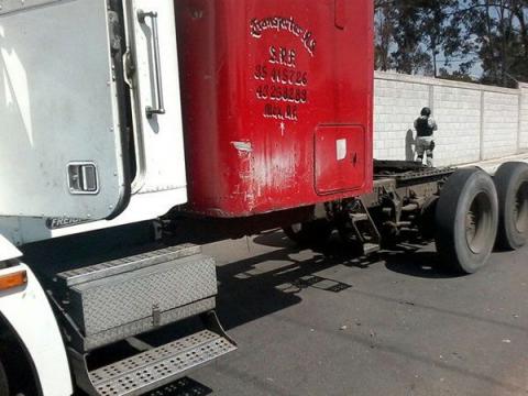 Nuevo acierto de la policía de Apizaco, recuperan un tracto camión imagen 2