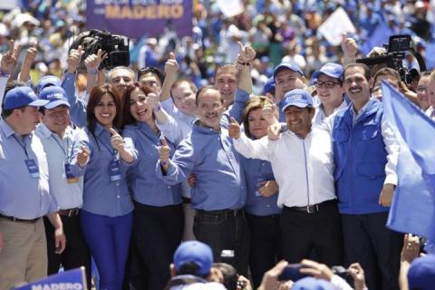 Arriban más de 5 mil militantes del albiazul con Madero imagen 1
