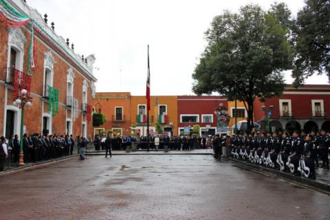 Realiza Ayuntamiento de Calpulalpan Arrío de Bandera en Tlaxcala Capital imagen 2