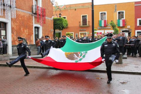 Realiza Ayuntamiento de Calpulalpan Arrío de Bandera en Tlaxcala Capital imagen 8