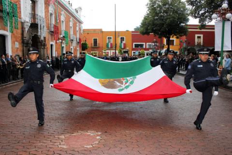Realiza Ayuntamiento de Calpulalpan Arrío de Bandera en Tlaxcala Capital imagen 9