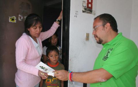 Invita candidato a votar por la persona no por colores imagen 1