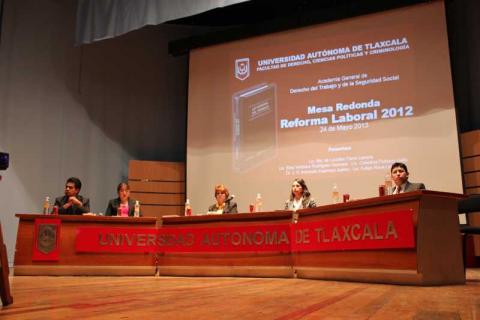 Discutieron especialistas la reforma laboral 2012 imagen 1