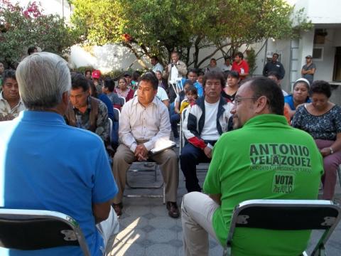 Emprenden vecinos de Acuitlapilco policía comunitaria imagen 1