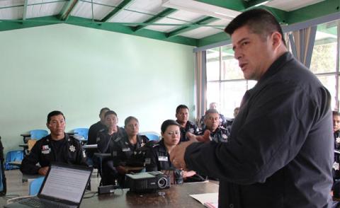 A la cárcel policías municipales no acreditados: SSPE