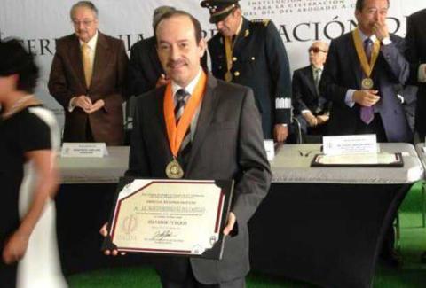 Otorga INCDA presea a Marcos Rodríguez del Castillo imagen 2