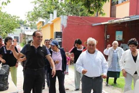 Tomás Orea se reúne con adultos mayores imagen 5