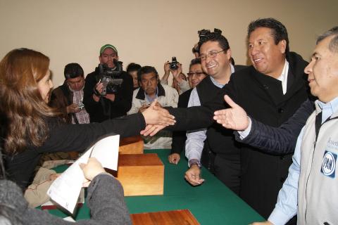 Solicitan ante el IET registro de candidatos a diputados locales por el Distrito XIII imagen 3