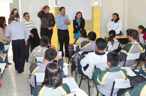 Desmiente Román calumnias sobre desalojo de alumnos imagen 1