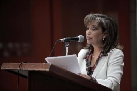 Cuéllar Cisneros llama a revisar recursos asignados a la estrategia Prospera