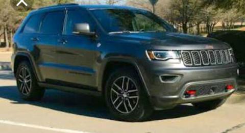 Alcalde teibolero estrena camioneta lujosa de 700 mil pesos