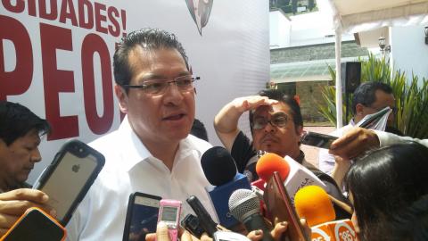 Repudia Marco Mena agresiones a periodistas y refrenda respeto a la libertad de expresión