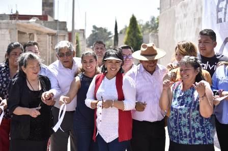 Entrega Ávalos Zempoalteca obras en Metepec y Cuauhtelulpan imagen 3