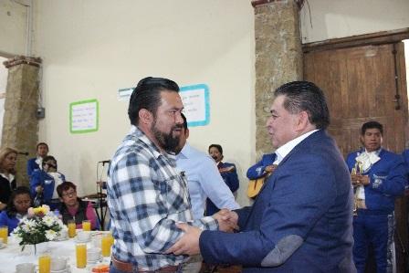 Celebran en Apetatitlán el Día del Maestro imagen 3