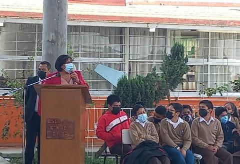 Resalta alcaldesa de Panotla demostración de lectura en educación básica