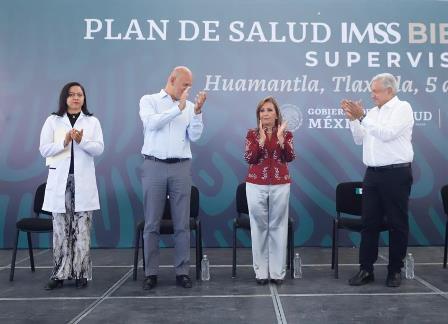 AMLO batea a periodista tras preguntar sobre viaje de Lorena