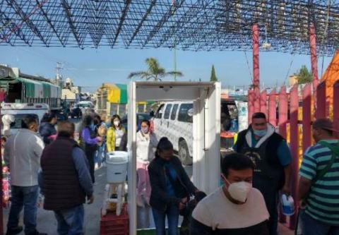 Cumple Presidente de Huamantla y se instala arco sanitizante