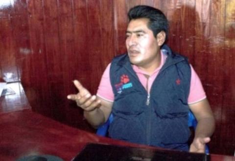 En las narices de El Cachorro asalta a cuentahabiente y le roban su auto
