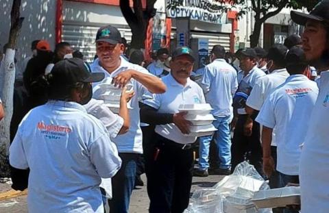 Líderes charros del SNTE se adjudican gorras y playeras que compró la SEPE imagen 1