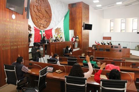 Diputados obedecen órdenes y regresan al Congreso toma de protesta de Lorena