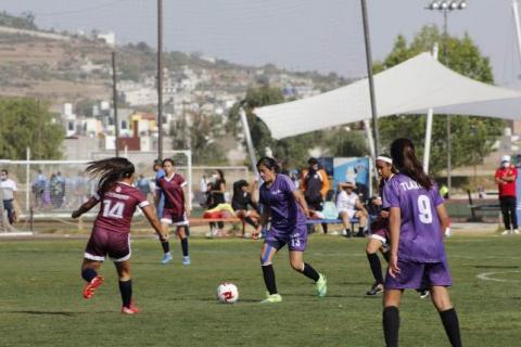 Suma Tlaxcala 10 goles al arrancar macroregional de fútbol