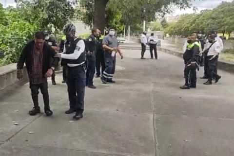 Ebrio sujeto cayó al rio Zahuapan, lo reportan estable