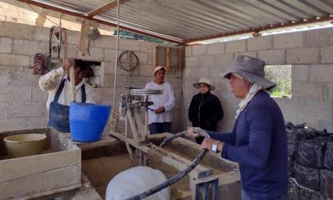 Diputada Guillermina Loaiza, orgullosa de los artesanos de San Pablo del Monte