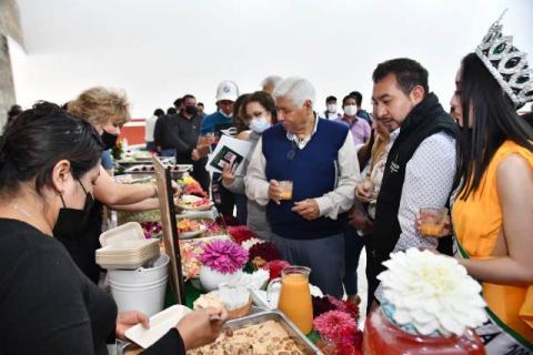 En Huamantla celebran el día nacional de la Dalia