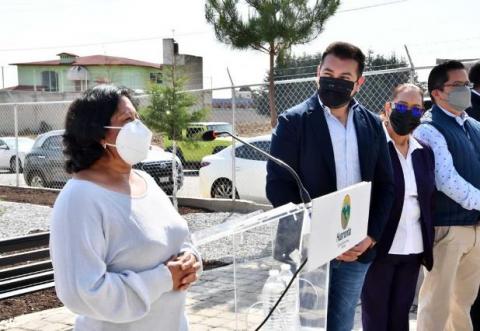 Santos Cedillo entrega obra de rehabilitación del parque Yancuitlalpan