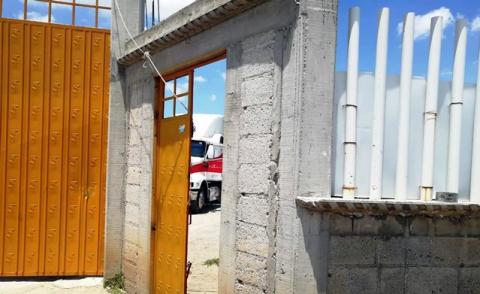 Aseguran a cuatro personas y un inmueble en el municipio de Xiloxoxtla