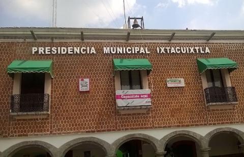 Descartan recorte de personal en el ayuntamiento de Ixtacuixtla