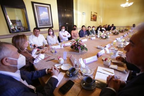 Ofrece Lorena Cuéllar relación de respeto a diputados electos
