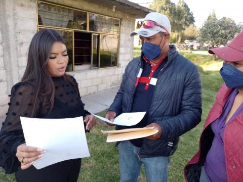 Sostiene la diputada Lorena Ruiz encuentro con habitantes de Texcalac imagen 1
