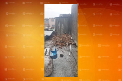Atiende PC y SP de Chiautempan fuga de gas tras colapso de barda