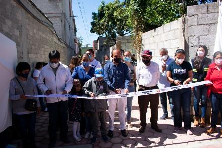 Alcalde de Zacatelco continúa inaugurando obras imagen 3