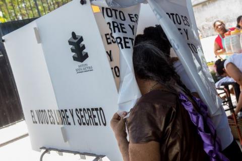 Avanzan ex priistas y perredistas en el proceso para crear sus partidos