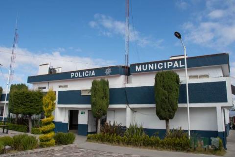 Salva la policía de Huamantla a dos ladrones de ser linchados