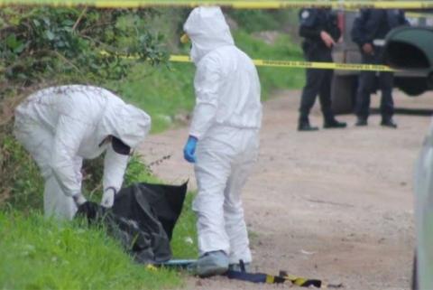 Anciano muere a la orilla de una presa de aguas negras en Huamantla