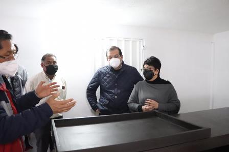 Sanitizan unidades recolectoras de residuos y se entrega material a personal imagen 2