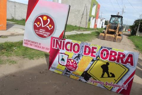 Pavimentan con adocreto calle 16 de Septiembre de Santa Cruz Tlaxcala